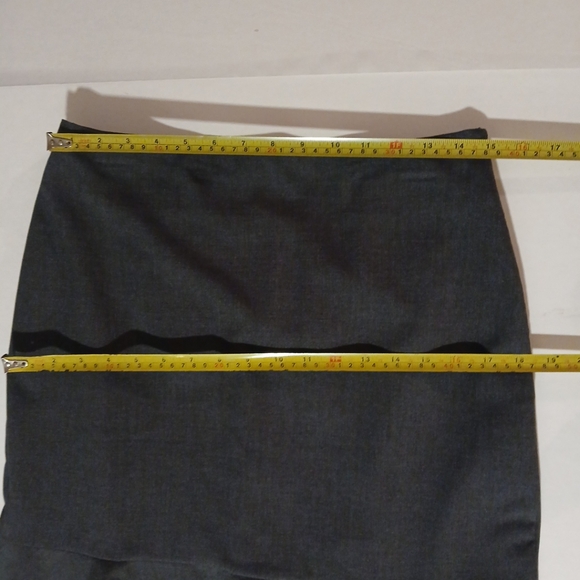 Worthington  Woman Skirt Size 6 Lined side zip flared bottom career - Picture 8 of 12